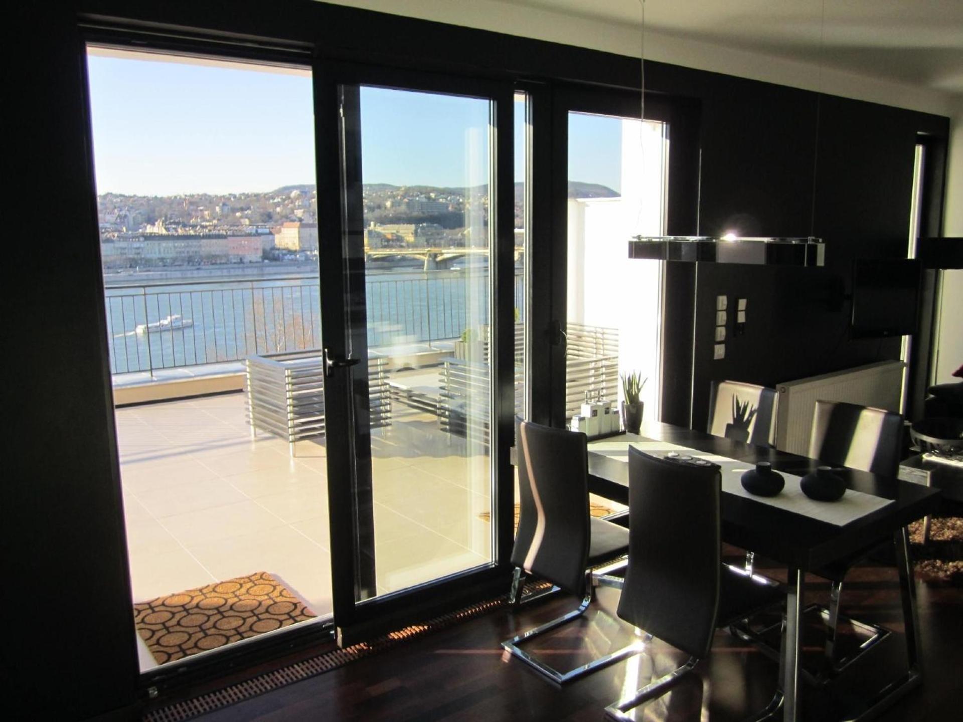 Penthouse Mit Donaublick Apartment *